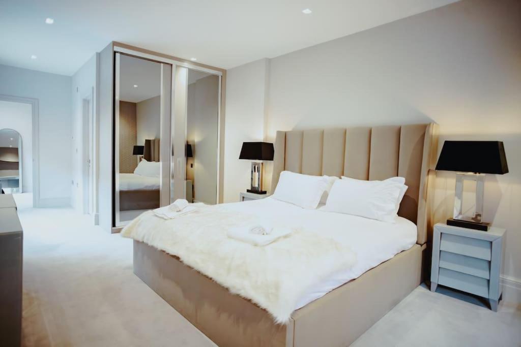Апартаменты 3-Story Townhouse - Sleeps 8 Лидс Экстерьер фото